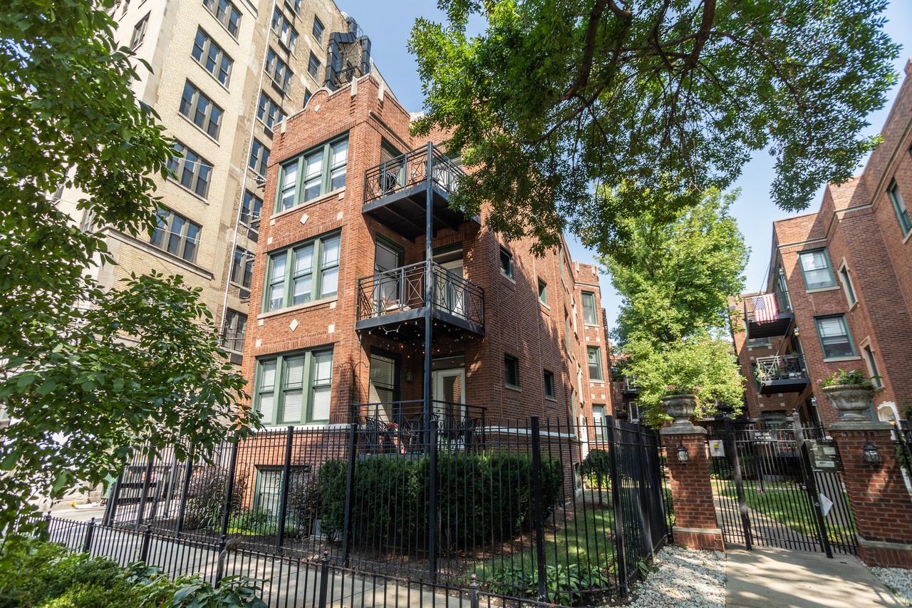 1144 West Pratt Boulevard - 1
