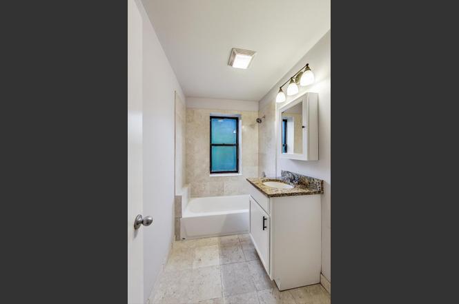 1257 West Roscoe Street - 1